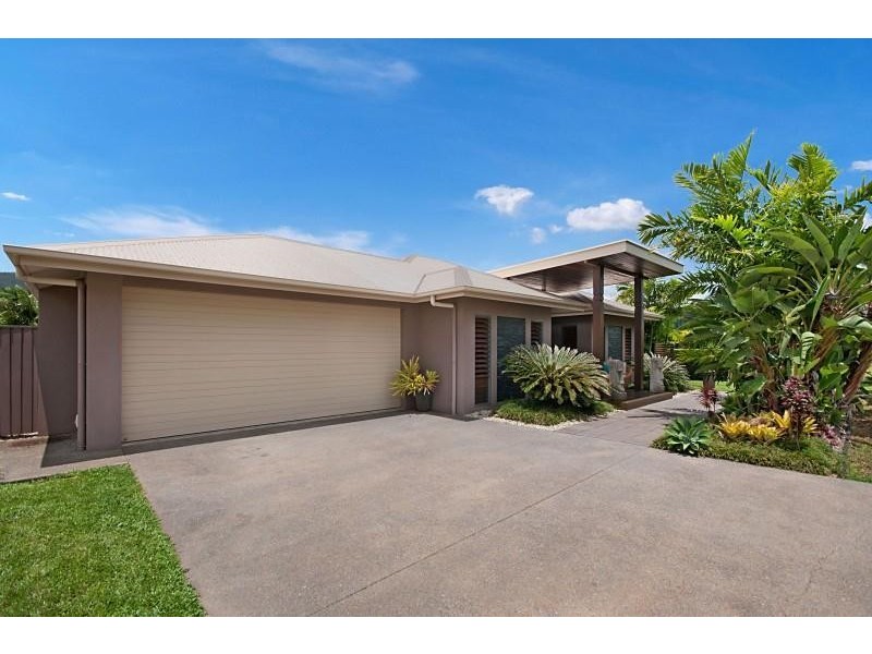 6 Port Close, Trinity Beach QLD 4879
