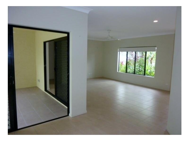 Kewarra Beach QLD 4879