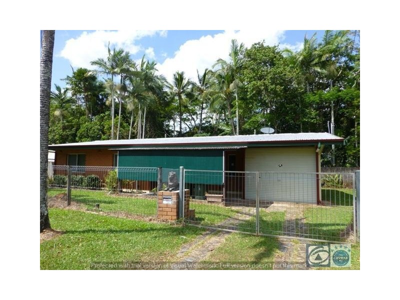 133 Upper Richardson Street, Whitfield QLD 4870