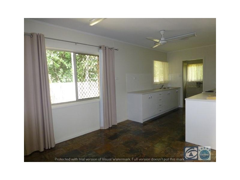 133 Upper Richardson Street, Whitfield QLD 4870
