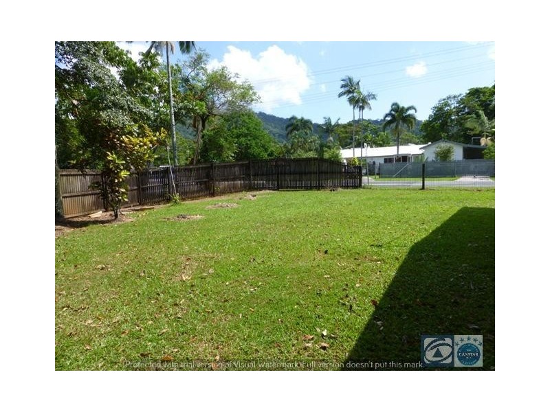 133 Upper Richardson Street, Whitfield QLD 4870