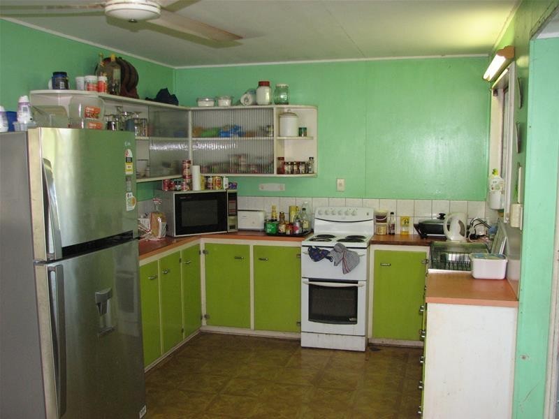 9-11 Givens Street, Westcourt QLD 4870