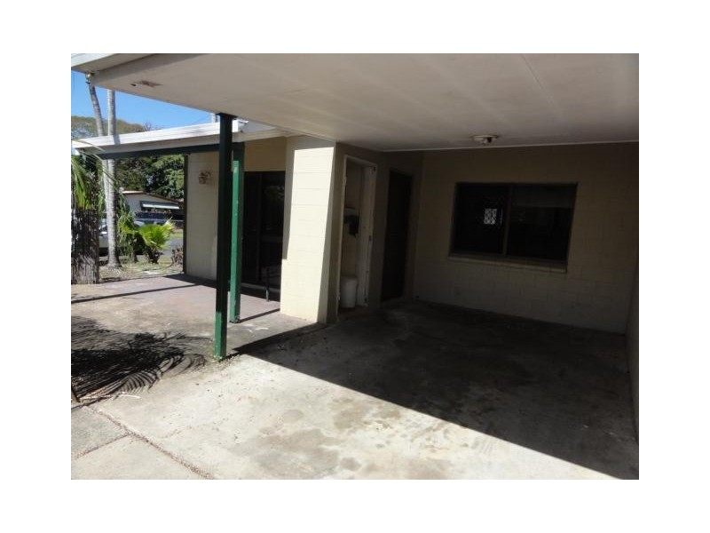 1/16 Allan Street, Bungalow QLD 4870