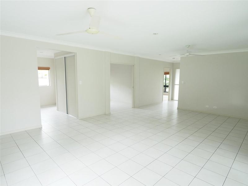 9 Petrie Close, Kewarra Beach QLD 4879