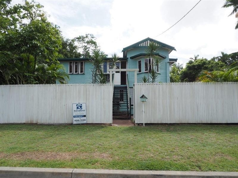 4/81 Digger Street, Cairns North QLD 4870