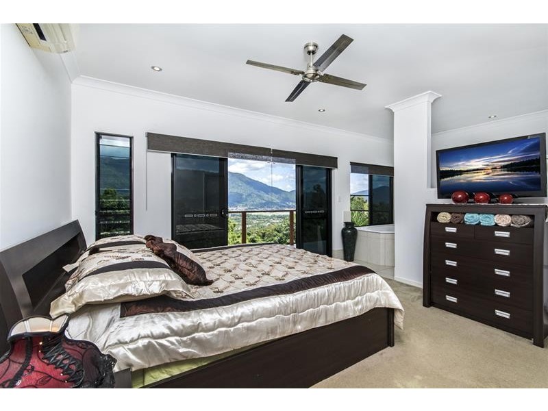 19 The Peak Road, Brinsmead QLD 4870