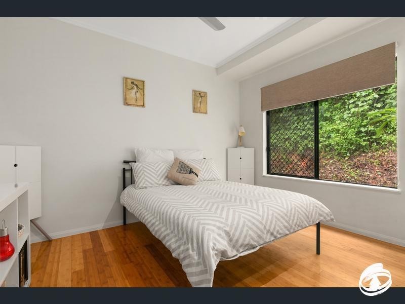 3 Ellie Banning Close, Redlynch QLD 4870