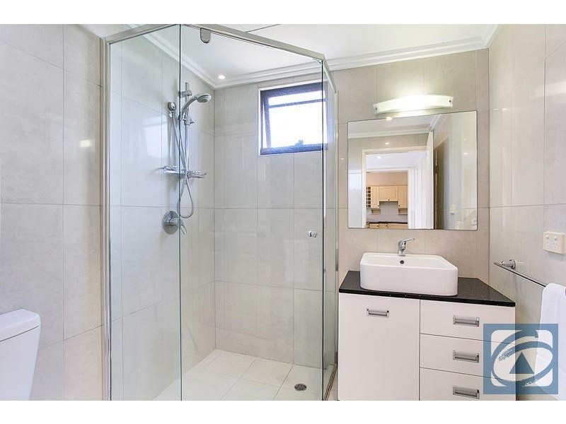 9/281 The Esplanade, Cairns North QLD 4870