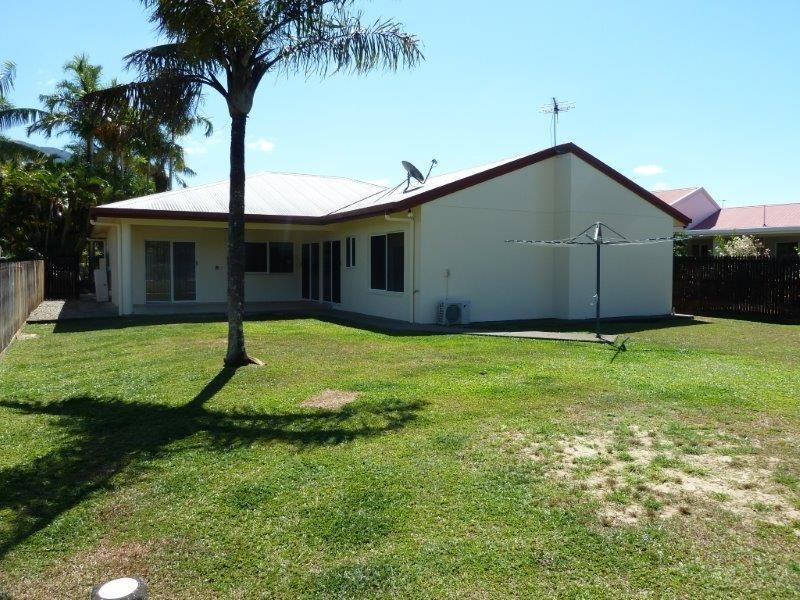 40 Banning Avenue, Brinsmead QLD 4870