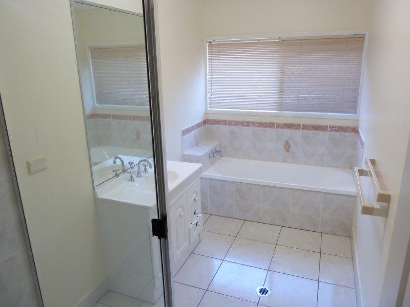 40 Banning Avenue, Brinsmead QLD 4870