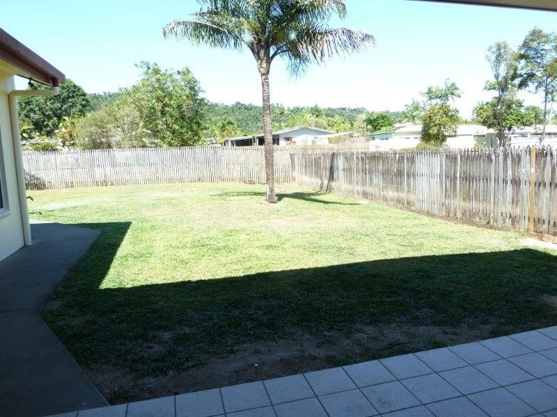 40 Banning Avenue, Brinsmead QLD 4870
