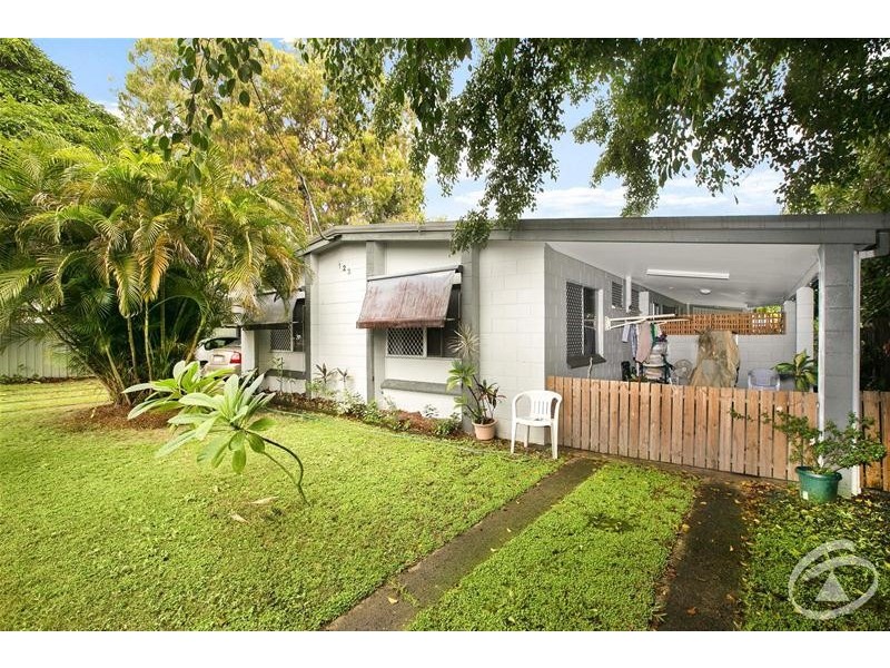 123 Oleander Street, Holloways Beach QLD 4878