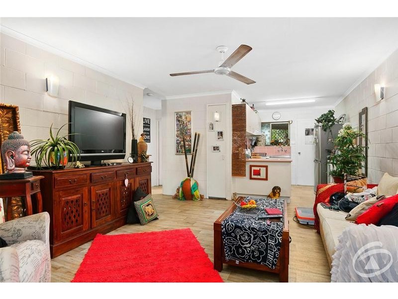 123 Oleander Street, Holloways Beach QLD 4878