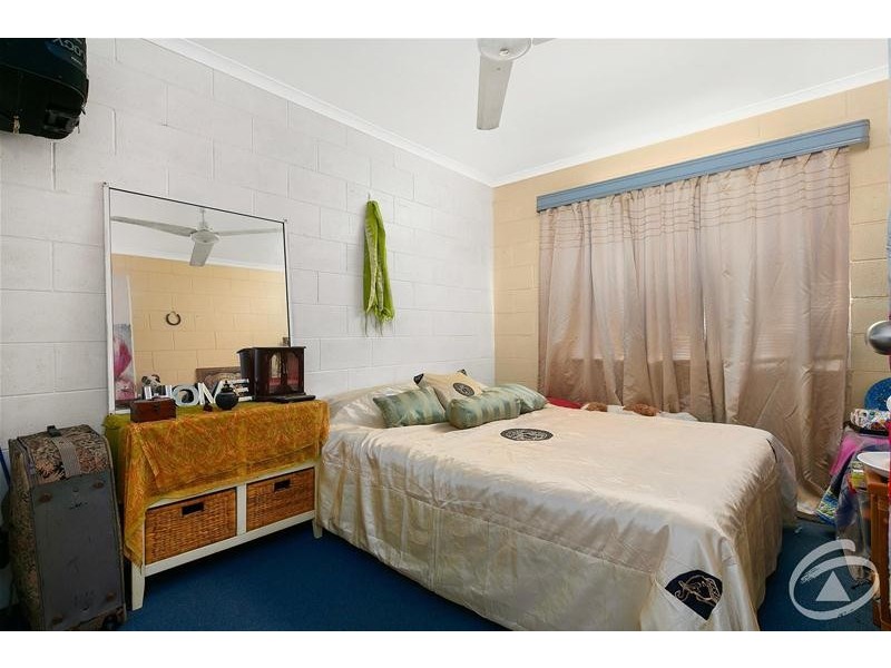 123 Oleander Street, Holloways Beach QLD 4878