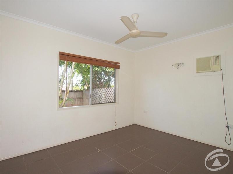 1/9 Windarra Street, Woree QLD 4868