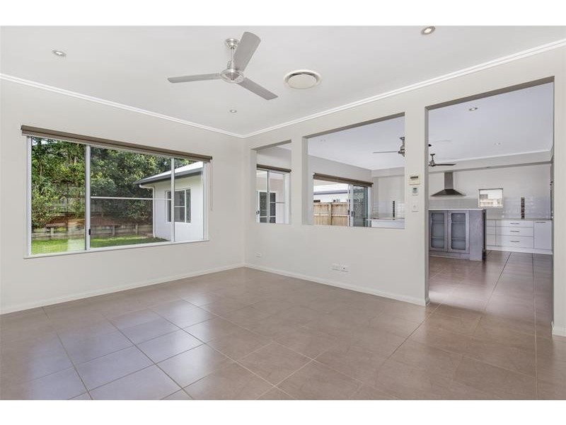 19 Ash wood  Circuit, Smithfield QLD 4878