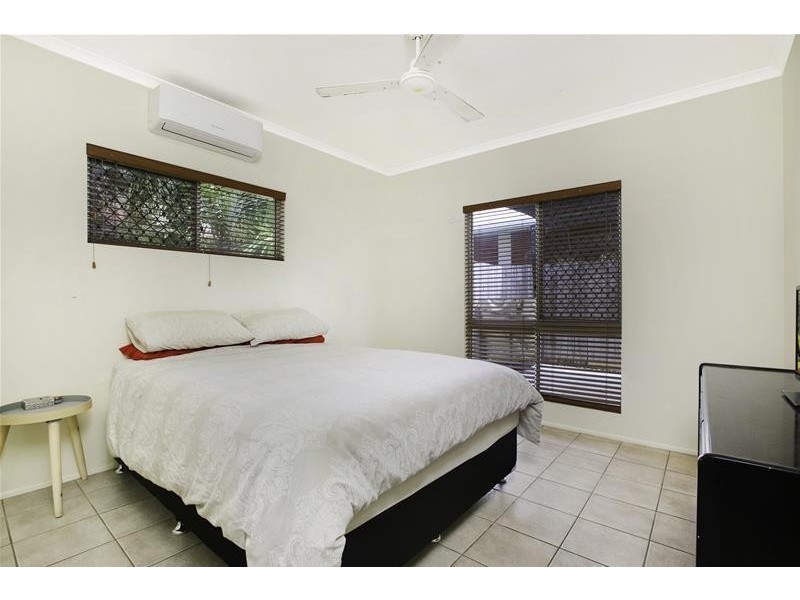 2/20 Oyster Court, Trinity Beach QLD 4879