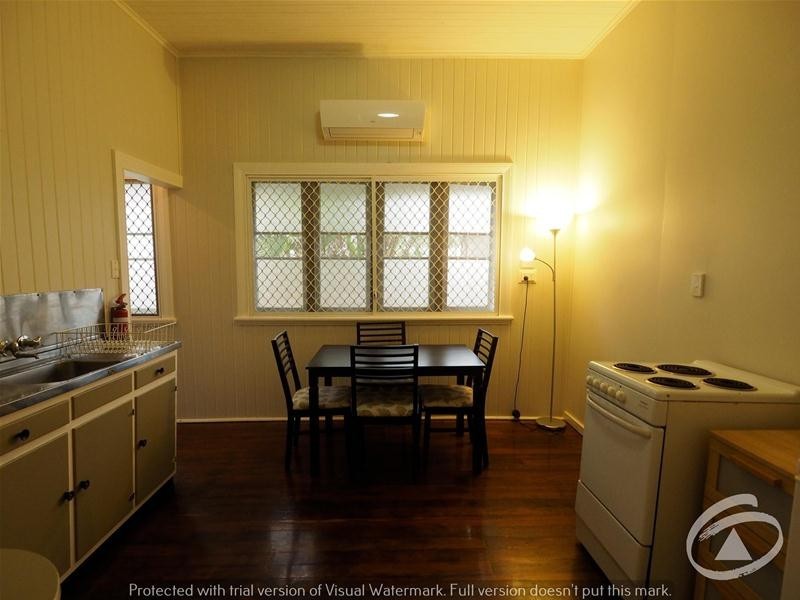 2/42 Lily Street, Cairns North QLD 4870