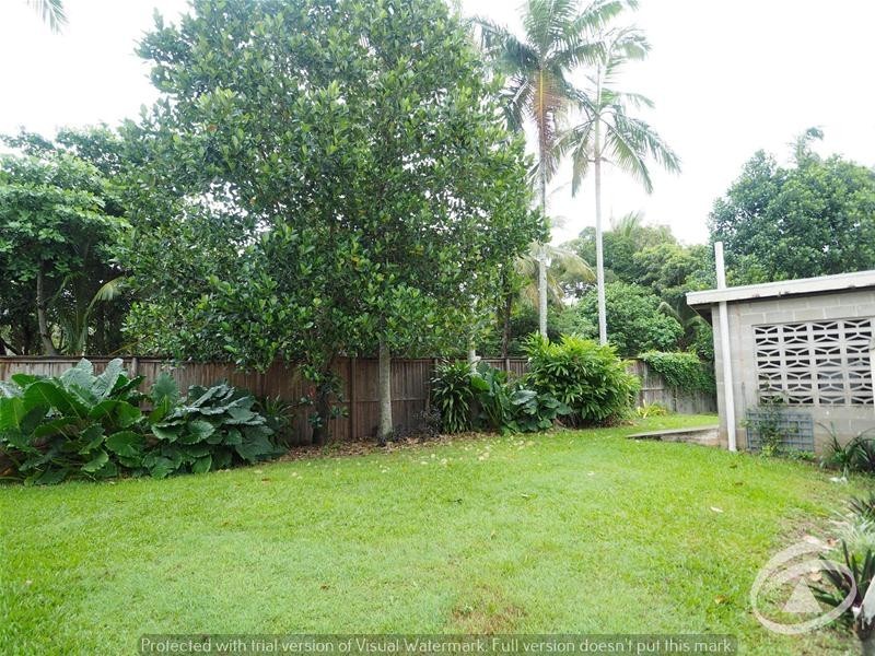 2/42 Lily Street, Cairns North QLD 4870