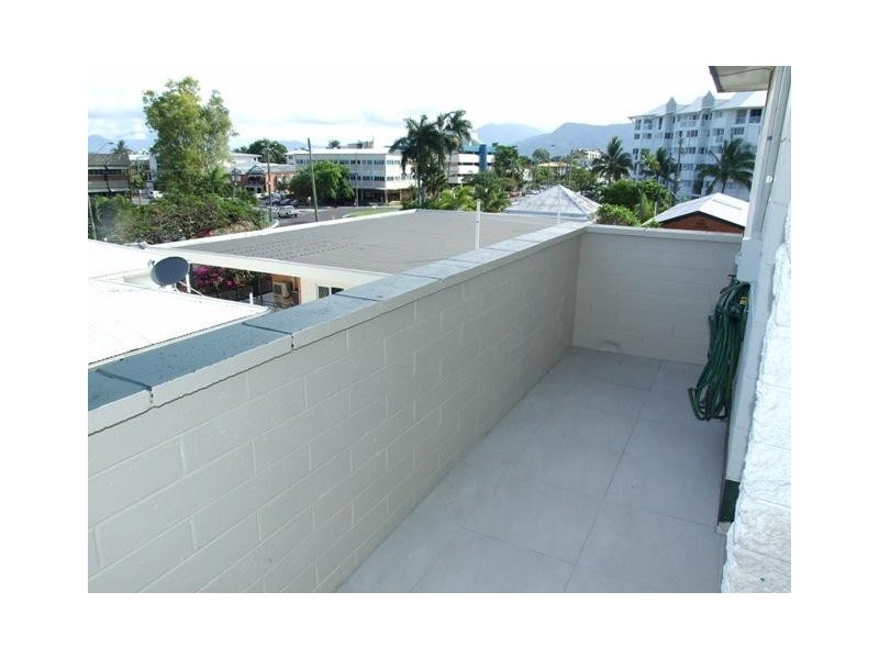 9/207 Abbott Street, Cairns City QLD 4870