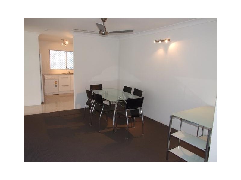 9/207 Abbott Street, Cairns City QLD 4870