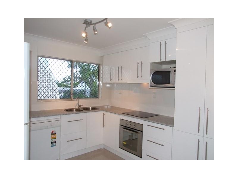 9/207 Abbott Street, Cairns City QLD 4870