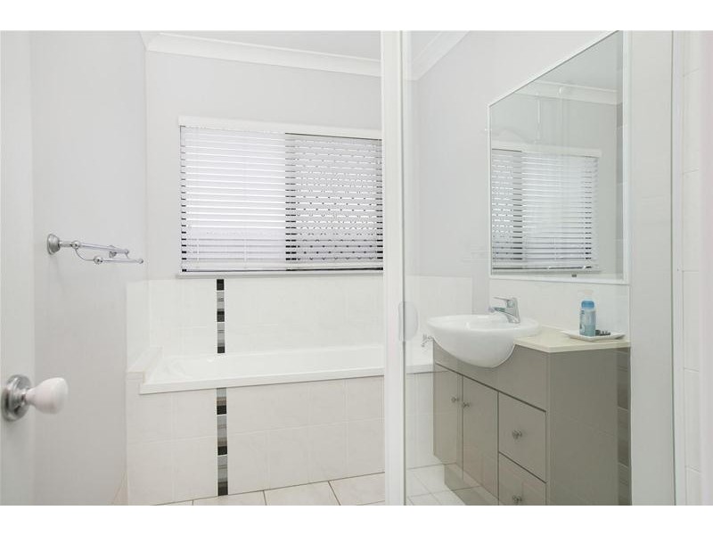 4 Alderman Street, Mount Sheridan QLD 4868