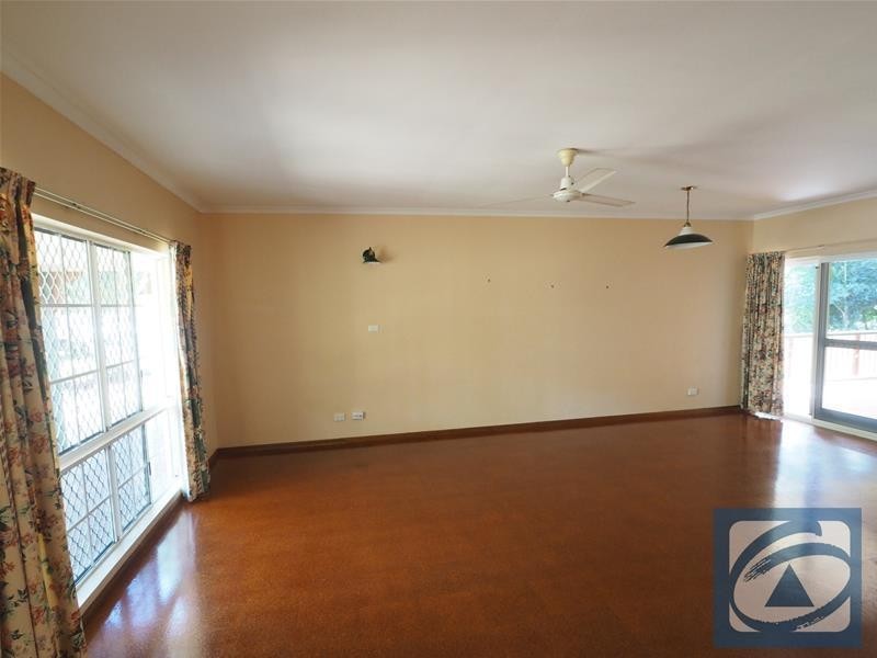 13 Makoo Close, White Rock QLD 4868