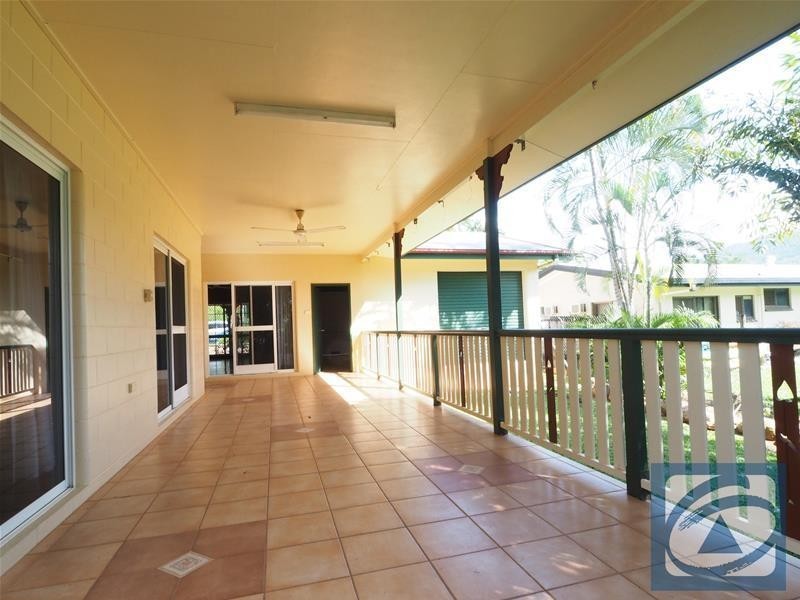 13 Makoo Close, White Rock QLD 4868