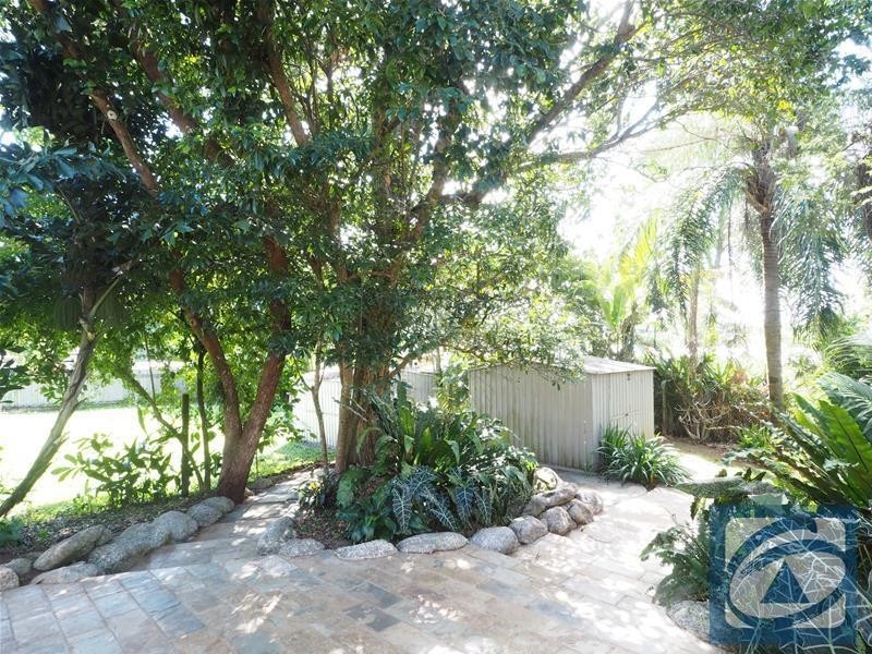 13 Makoo Close, White Rock QLD 4868