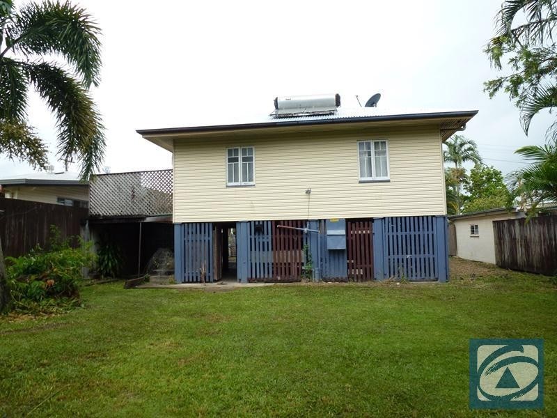 40 Morehead Street, Bungalow QLD 4870