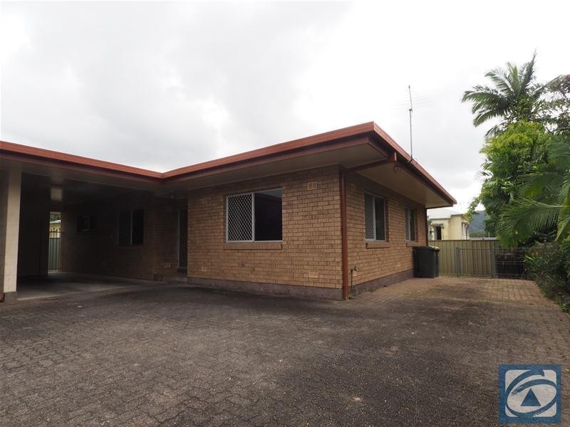 2/38 Miles Street, Manoora QLD 4870