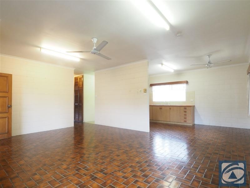 2/38 Miles Street, Manoora QLD 4870