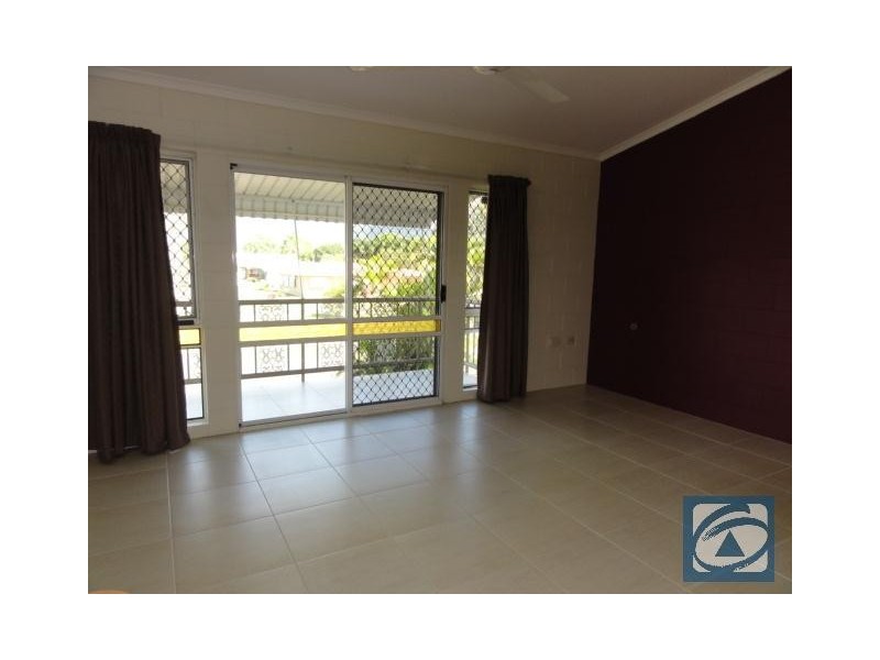 8/34-44 Boland Street, Westcourt QLD 4870