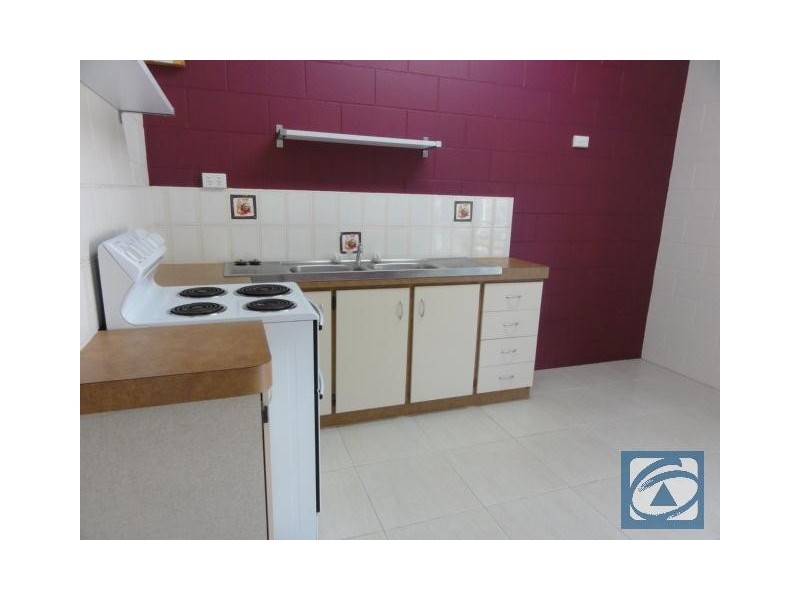 8/34-44 Boland Street, Westcourt QLD 4870