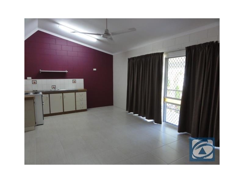 8/34-44 Boland Street, Westcourt QLD 4870