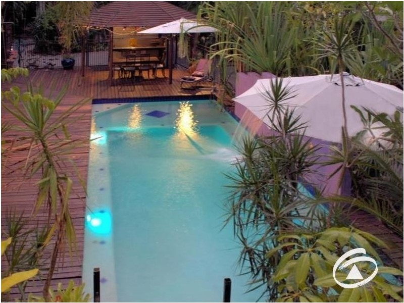 5 Phillips Street, Machans Beach QLD 4878