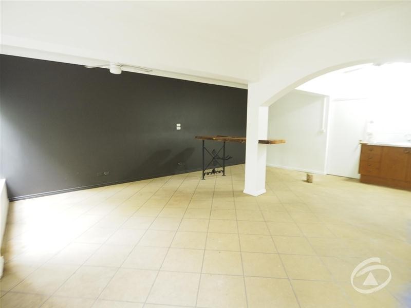 5 Phillips Street, Machans Beach QLD 4878