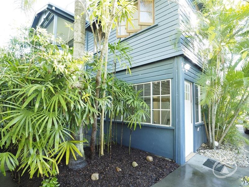 5 Phillips Street, Machans Beach QLD 4878