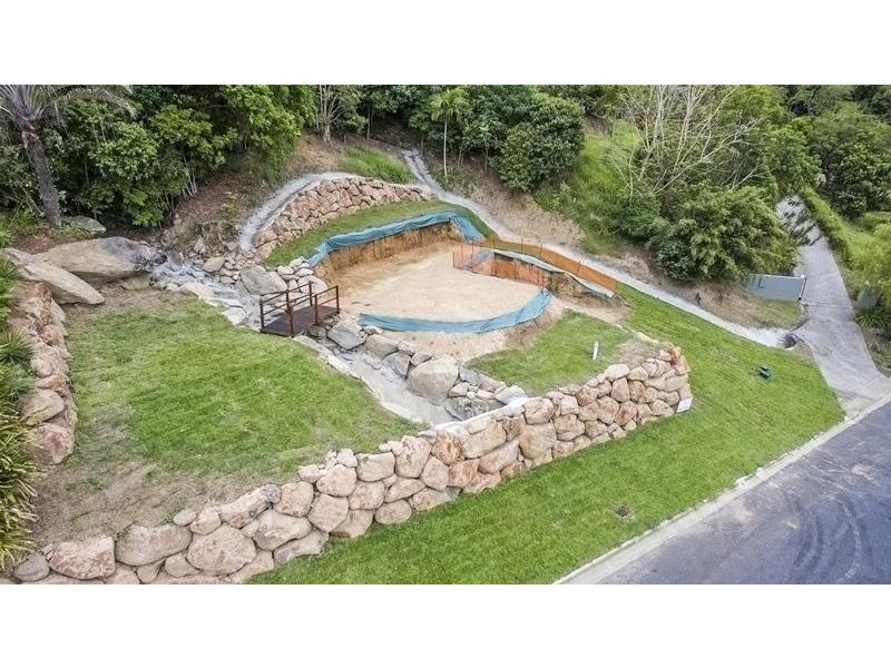 11 Julian Close, Mooroobool QLD 4870