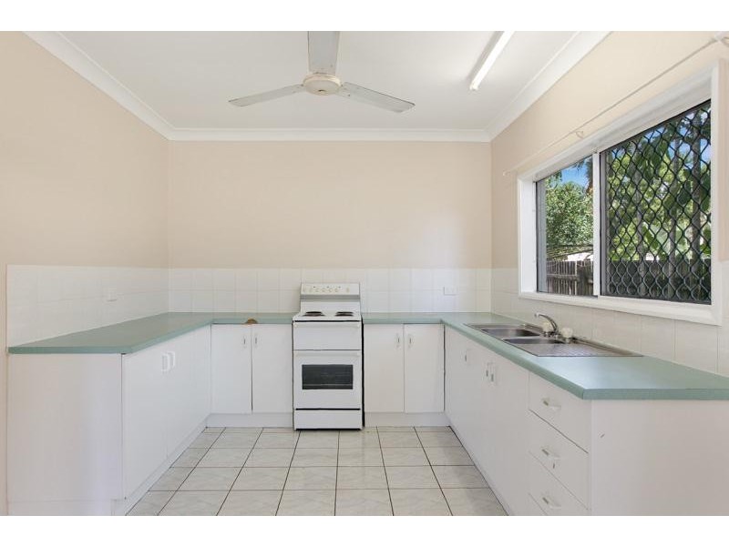 Bentley Park QLD 4869