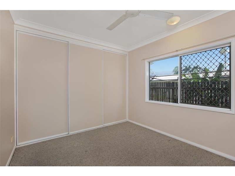 Bentley Park QLD 4869