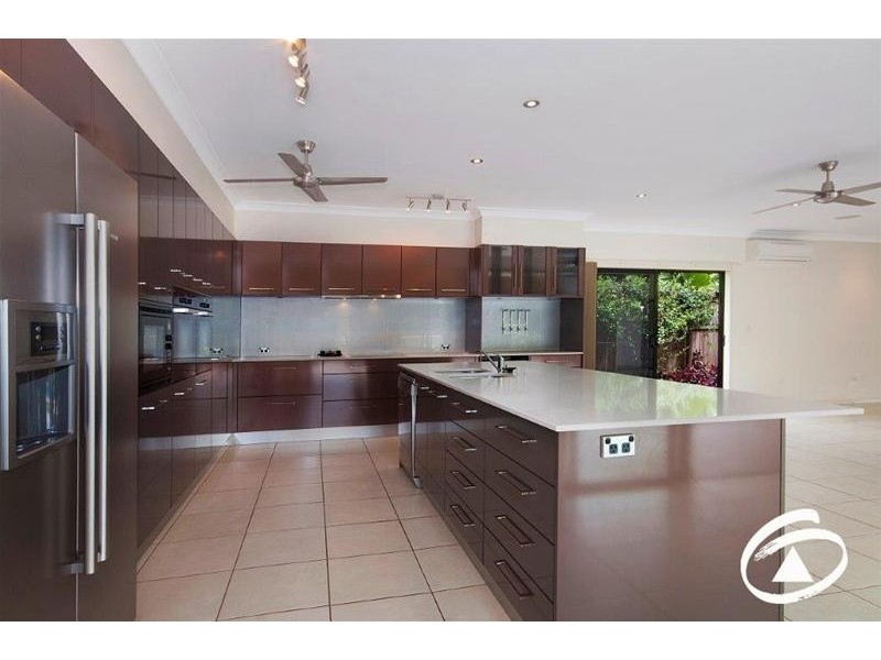 5 Rainbow Close, Kanimbla QLD 4870