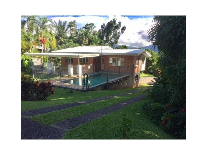 13 Ray Street, Yorkeys Knob QLD 4878