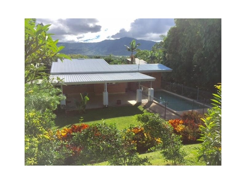 13 Ray Street, Yorkeys Knob QLD 4878