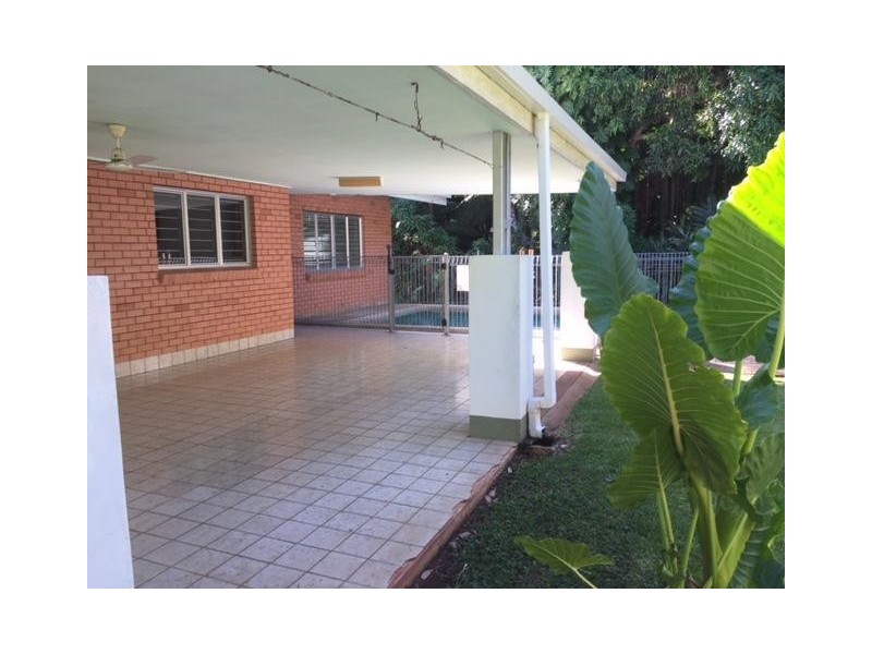 13 Ray Street, Yorkeys Knob QLD 4878