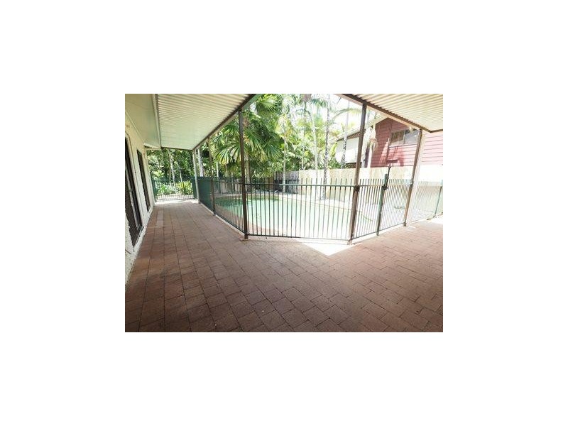 106 Hobson Street, Brinsmead QLD 4870