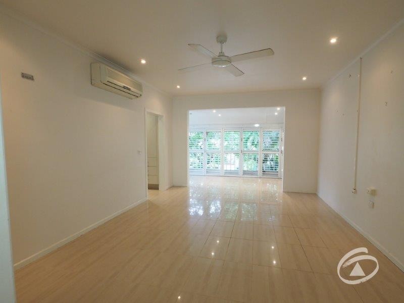 4/13 Hibiscus  Lane, Holloways Beach QLD 4878
