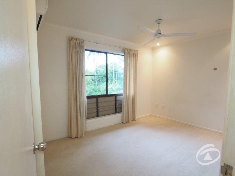 4/13 Hibiscus  Lane, Holloways Beach QLD 4878