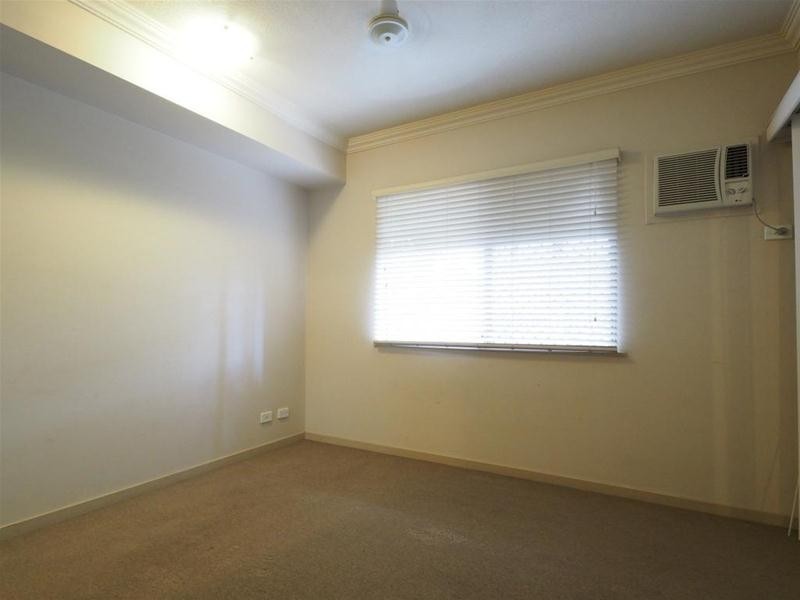 202/2-8 Centenary Close, Manoora QLD 4870